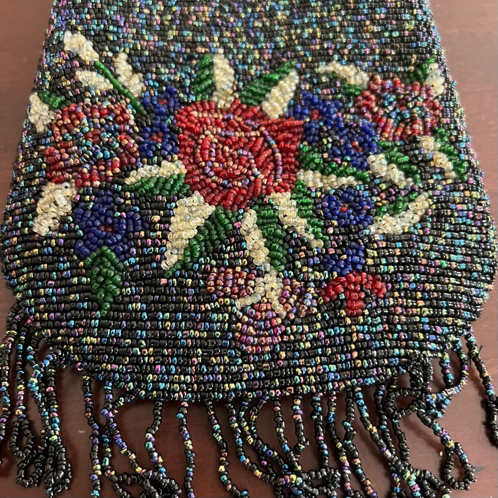 Vintage bag Black Micro Beaded Purse with Floral Design Beaded Fringe EUC - Picture 6 of 9